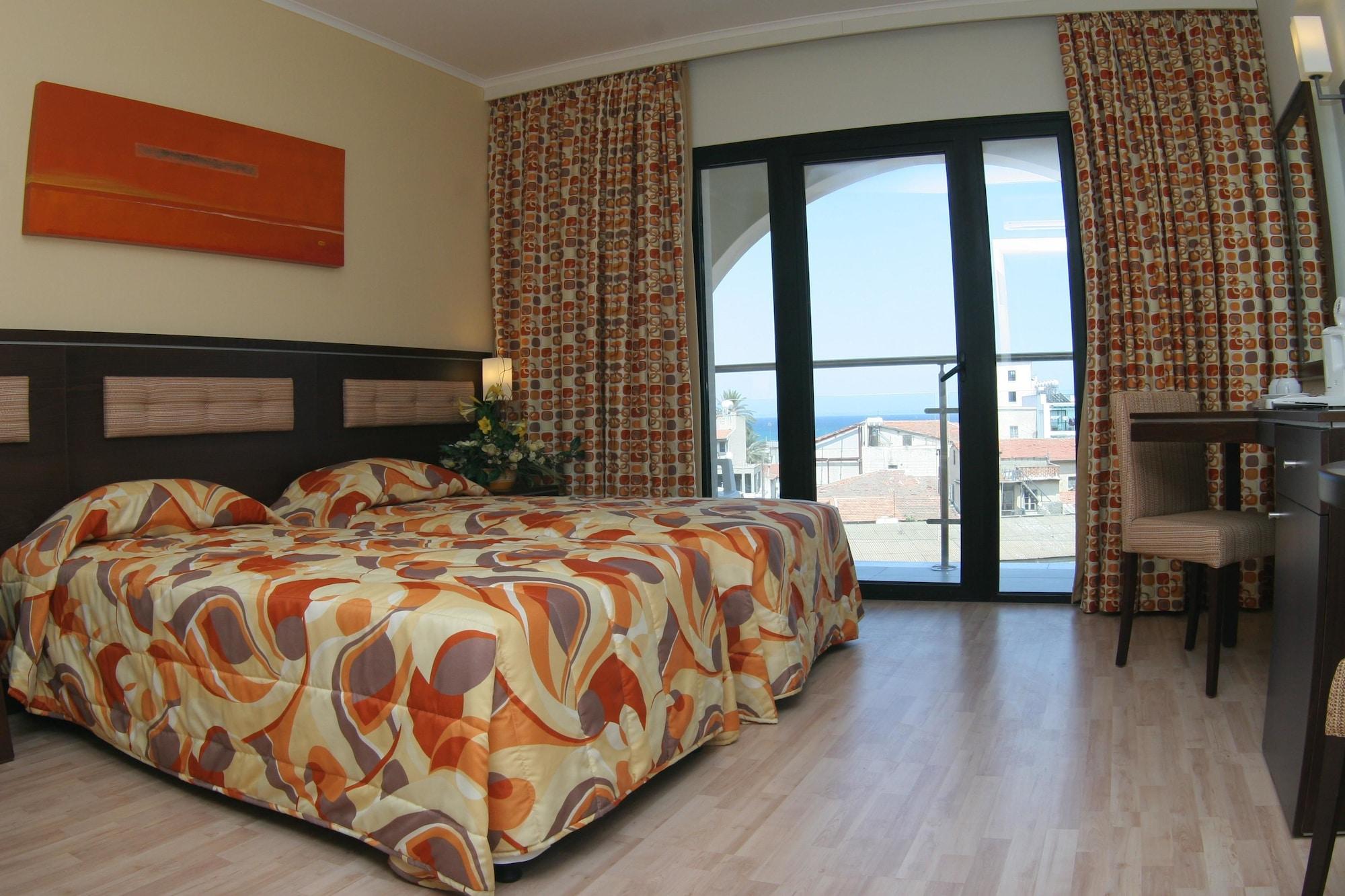Livadhiotis City Hotel Larnaca Exterior foto