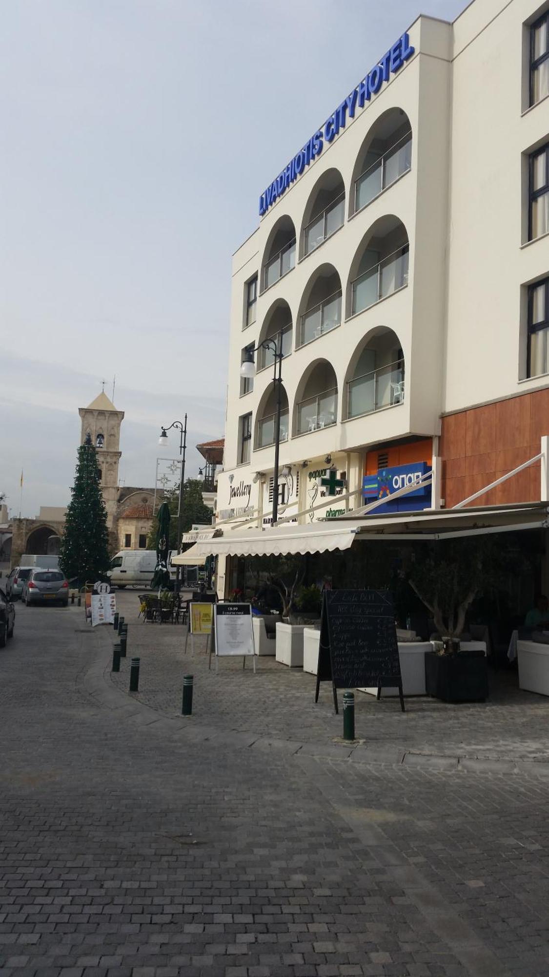 Livadhiotis City Hotel Larnaca Exterior foto