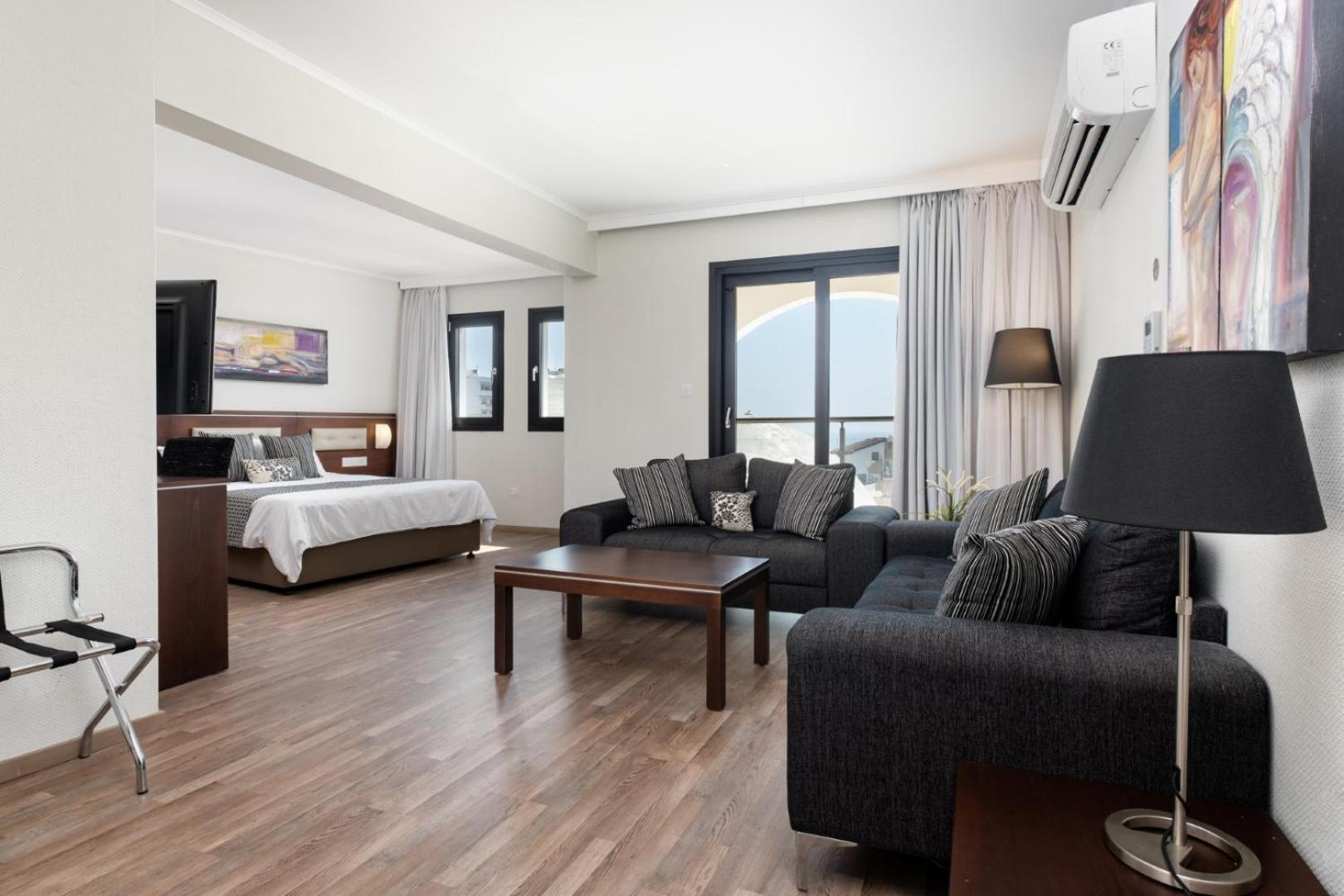Livadhiotis City Hotel Larnaca Exterior foto