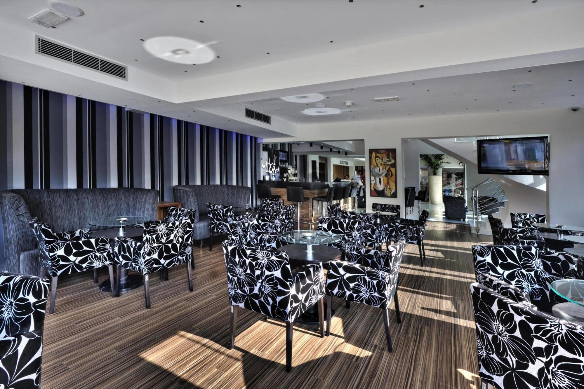 Livadhiotis City Hotel Larnaca Exterior foto